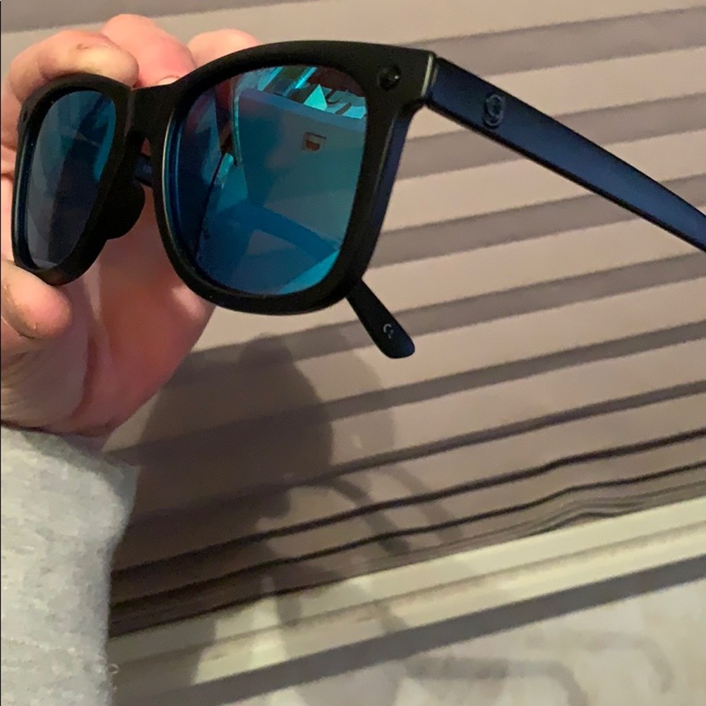 Glassy mike mo capaldi signature